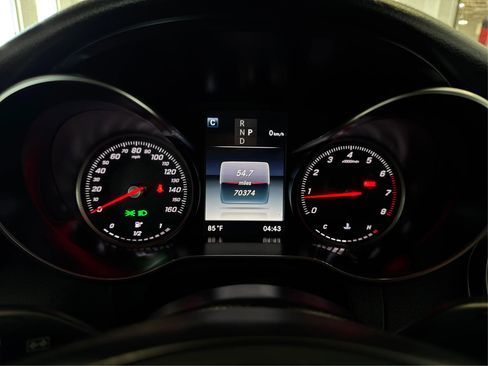 Used 2018 Mercedes-Benz GLC 300 4MATIC image 21