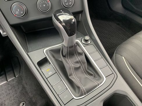 Used 2023 Volkswagen Jetta Sport FWD image 29