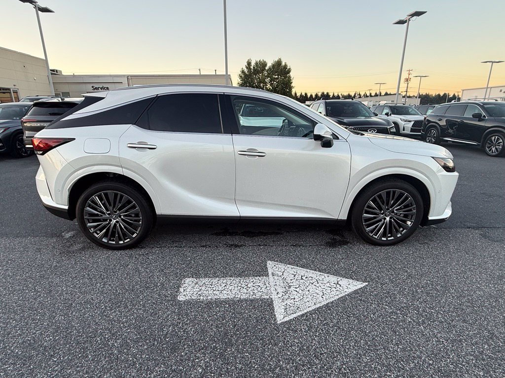 Used 2025 Lexus RX 450h AWD w/ Convenience Package image 15