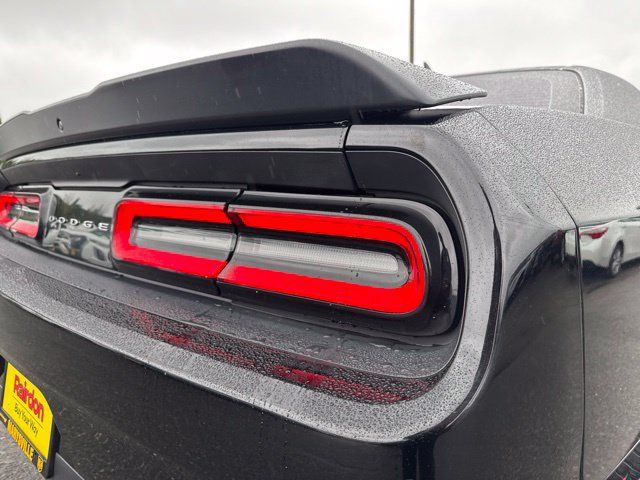 Used 2016 Dodge Challenger R/T Plus RWD image 17
