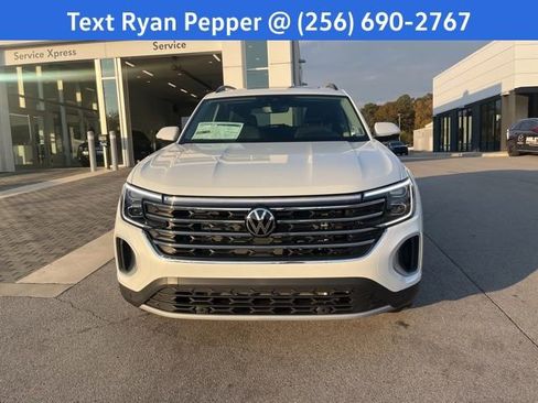 New 2026 Volkswagen Atlas SE FWD image 2