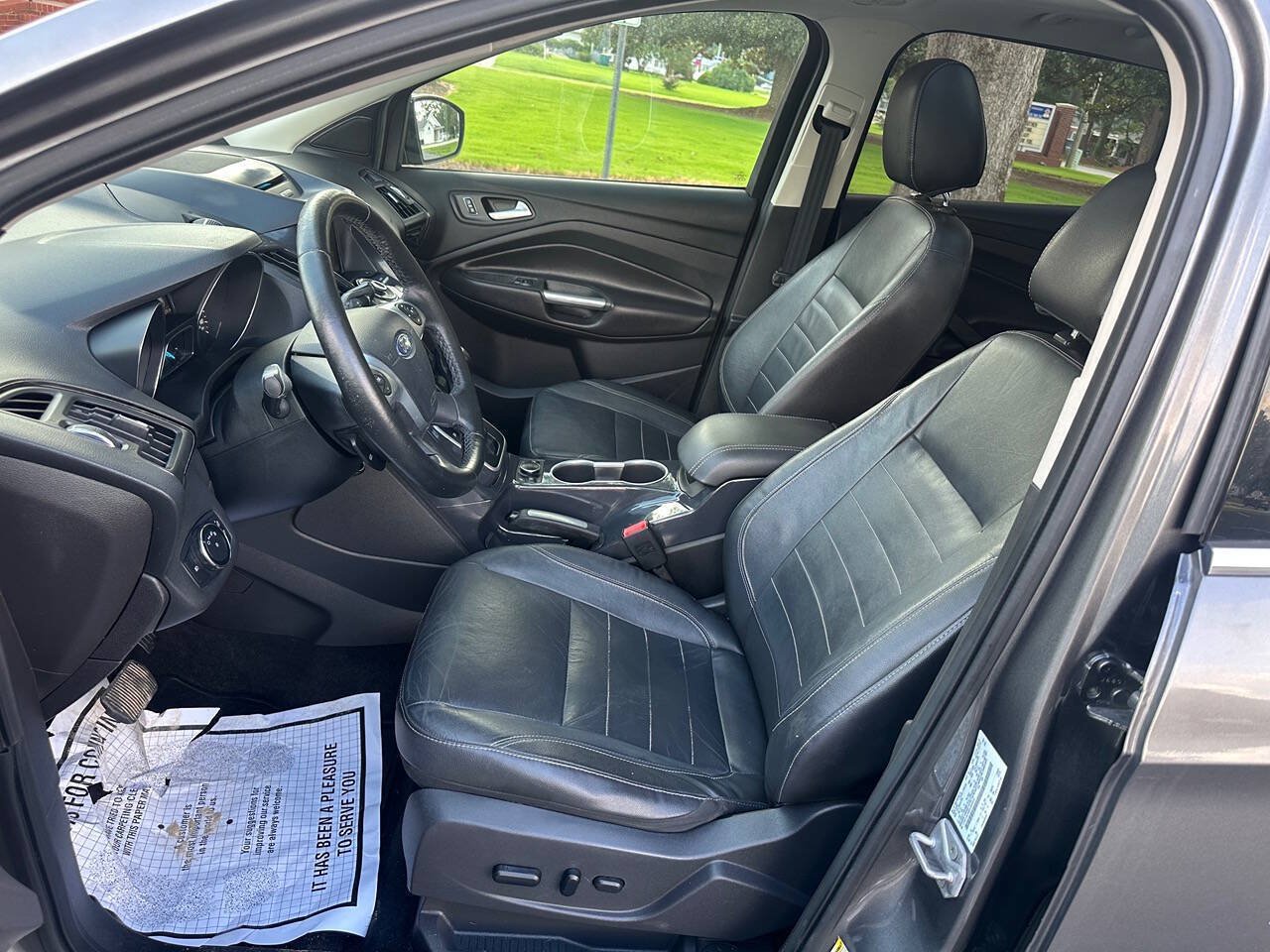 Used 2014 Ford Escape Titanium w/ Equipment Group 401A AWD/4WD image 10