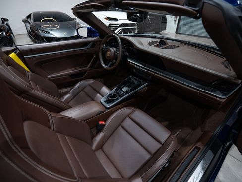 Used 2021 Porsche 911 Carrera S image 29
