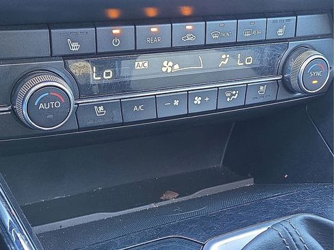 Used 2022 MAZDA CX-9 Touring Plus image 27