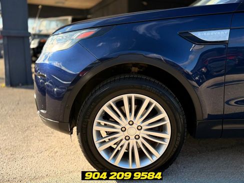 Used 2018 Land Rover Discovery HSE AWD/4WD image 12