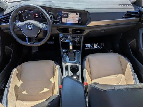 Used 2020 Volkswagen Jetta SEL Premium image 19