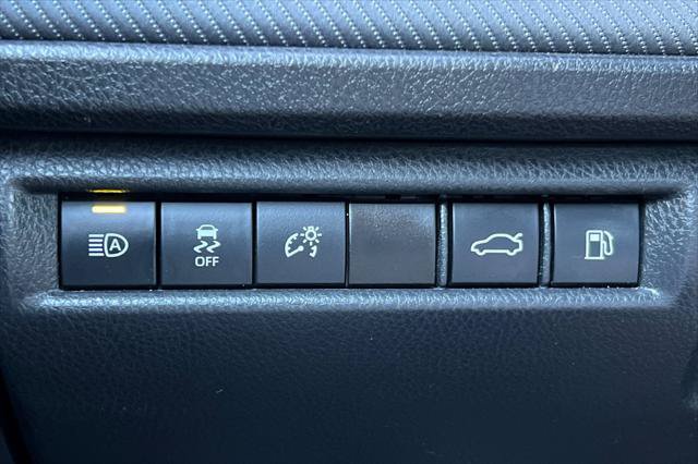 Certified 2025 Toyota Camry SE FWD image 29