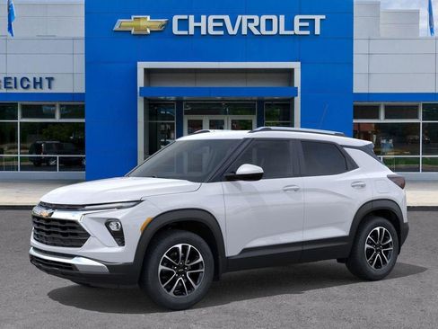 New 2026 Chevrolet TrailBlazer LT image 2