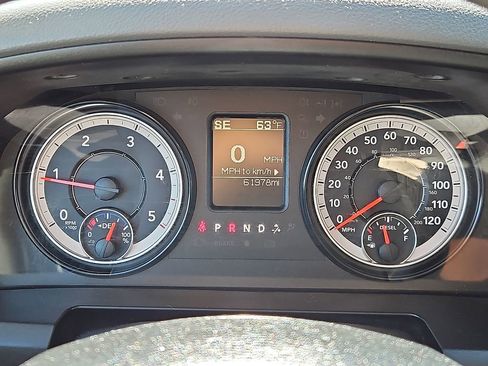 Used 2019 RAM 1500 Tradesman w/ Chrome Appearance Group RWD image 18