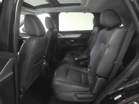Used 2024 MAZDA CX-90 3.3 Turbo w/ Premium Package AWD/4WD image 16