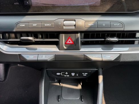 Used 2025 Kia K4 GT-Line w/ GT-Line Premium Package FWD image 23