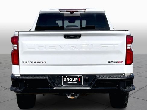 Used 2022 Chevrolet Silverado 1500 ZR2 w/ Technology Package image 5