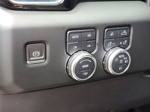 Used 2023 GMC Sierra 1500 Denali AWD/4WD image 10