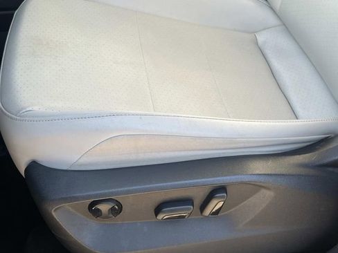 Used 2018 Volkswagen Tiguan SEL image 14