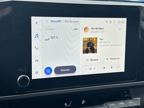 Used 2025 Toyota Camry LE image 17
