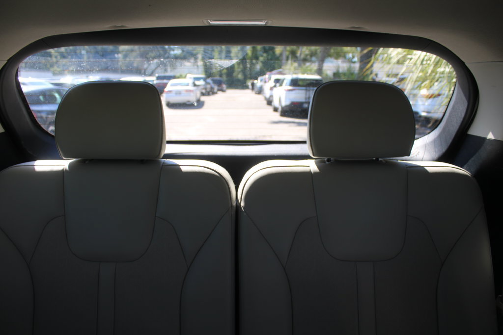 Certified 2023 Kia Sorento S w/ Panoramic Sunroof Package FWD image 57