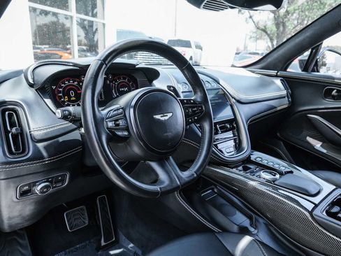 Used 2023 Aston Martin DBX AWD/4WD image 20