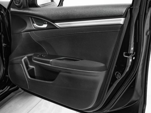 Used 2017 Honda Civic EX image 40