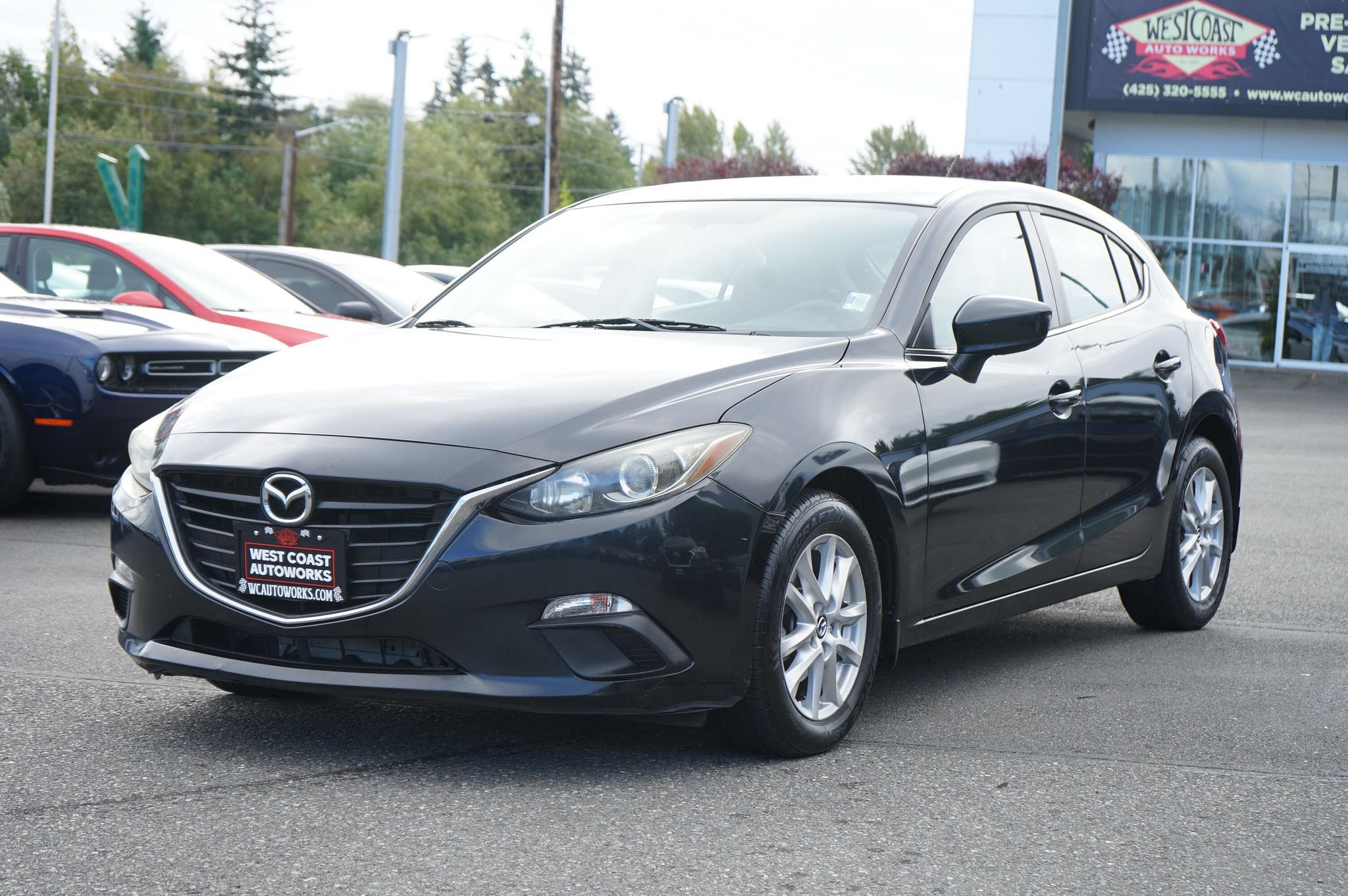 Used 2014 MAZDA MAZDA3 i Touring w/ Moonroof Package 1 FWD image 1