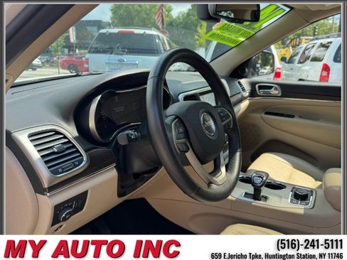 Used 2014 Jeep Grand Cherokee Limited AWD/4WD image 27