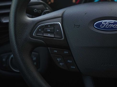 Used 2017 Ford Escape SE FWD image 17