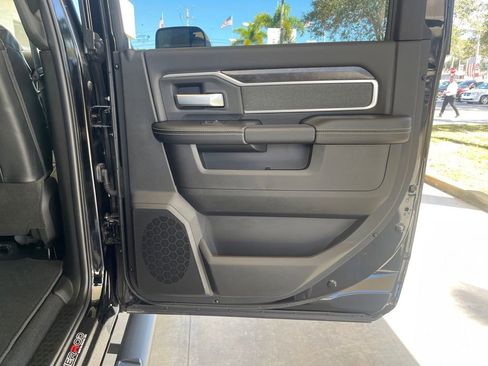 New 2022 RAM 2500 Big Horn w/ Level C Equiment Group image 30