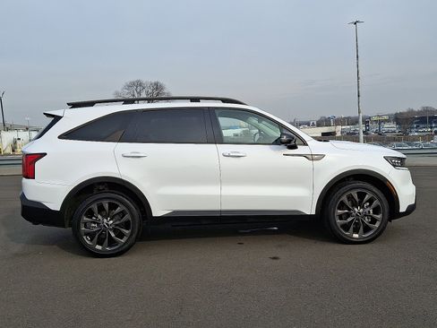 Used 2023 Kia Sorento SX Prestige image 7