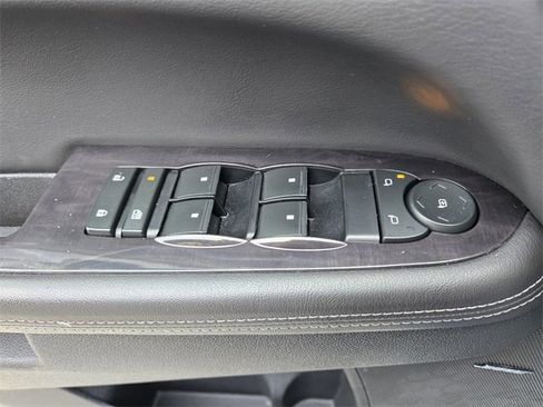 Used 2016 Buick Enclave Leather image 18