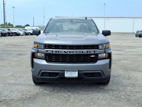 Used 2022 Chevrolet Silverado 1500 Custom RWD image 2