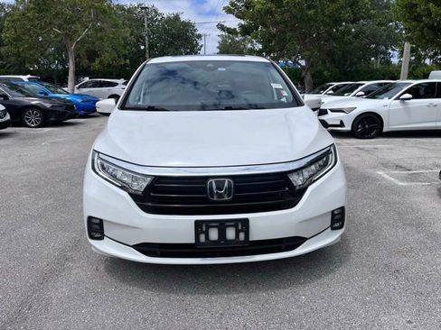 Used 2023 Honda Odyssey EX-L image 2