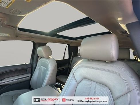 Used 2018 Ford Expedition Limited w/ Equipment Group 301A image 12