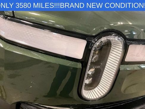 Used 2023 Rivian R1S Adventure AWD/4WD image 28