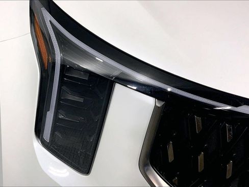 Certified 2026 Kia Carnival FWD image 26