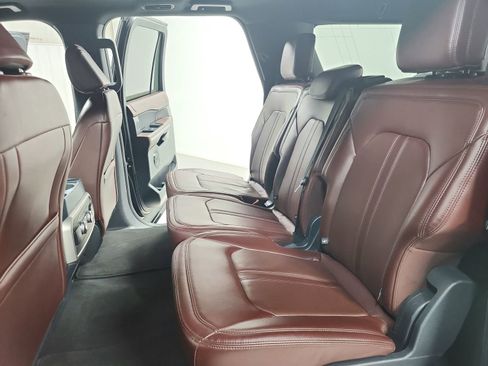 Used 2024 Ford Expedition Max Limited RWD image 40