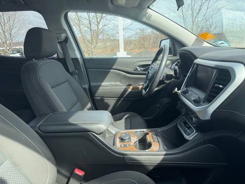 Used 2020 GMC Acadia SLE w/ Driver Convenience Package image 5