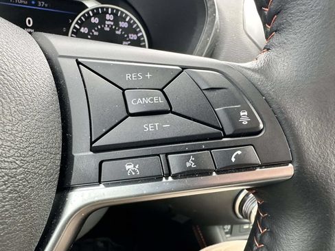 Used 2024 Nissan Sentra SR w/ SR Premium Package FWD image 19