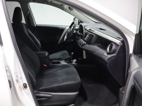 Used 2017 Toyota RAV4 LE w/ Carpet Mat Package FWD image 22