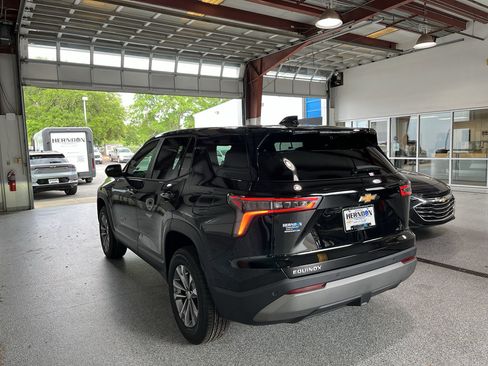 New 2026 Chevrolet Equinox LT FWD image 6