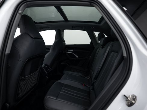 Used 2025 Audi Q5 Premium Plus AWD/4WD image 18