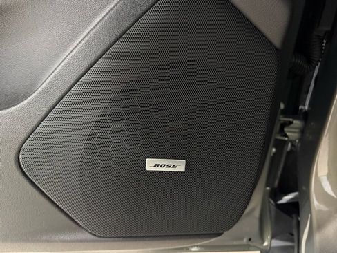 Used 2019 Cadillac XT5 Premium Luxury w/ Driver Assist Package image 8