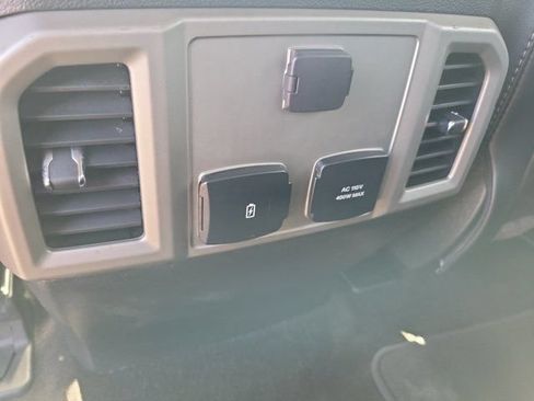 Certified 2019 Ford F150 Lariat w/ Equipment Group 501A Mid AWD/4WD image 17
