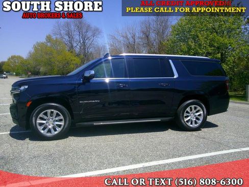 Used 2021 Chevrolet Suburban Premier w/ Premium Package AWD/4WD image 4