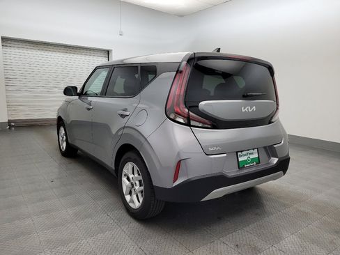 Used 2025 Kia Soul LX image 5