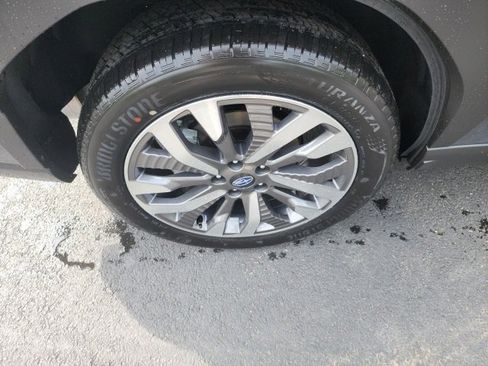 Used 2025 Subaru Forester Touring image 27