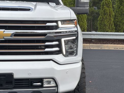 Used 2022 Chevrolet Silverado 3500 High Country w/ Z71 Off-Road Package AWD/4WD image 22
