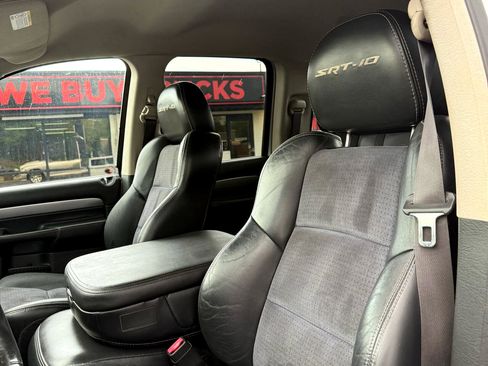 Used 2005 Dodge Ram 1500 Truck 2WD Quad Cab image 10