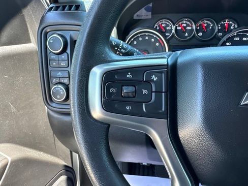 Used 2022 Chevrolet Silverado 1500 Custom w/ Safety Confidence Package AWD/4WD image 15
