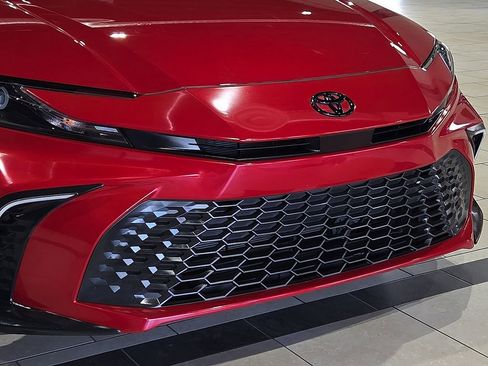 Certified 2025 Toyota Camry SE w/ Convenience Package FWD image 7