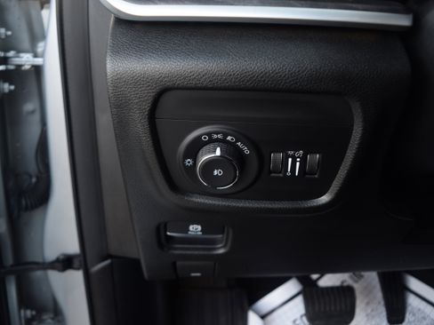 Used 2021 Jeep Grand Cherokee L Limited w/ MOPAR Finishing Package image 7