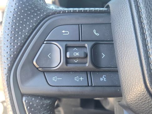 Used 2025 Toyota Tacoma SR5 RWD image 17